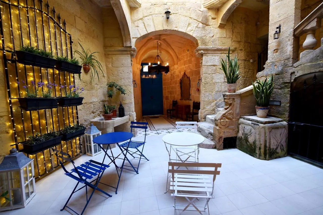 מלון Cospicua The Lodge מלטה