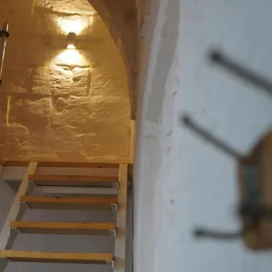  Hébergement de vacances Il-mezzanine Private Traditional And Walking Distance To Bus Terminus