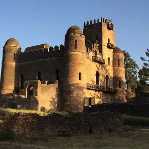 Du Chateau Gonder